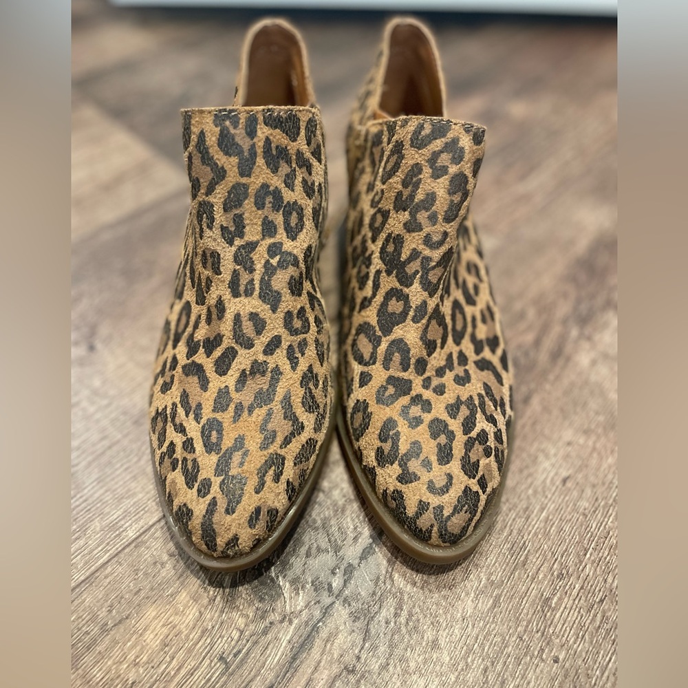 Womens leather  boots